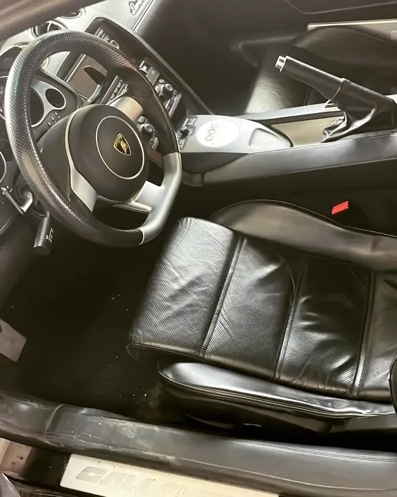 Interior curățat în detaliu